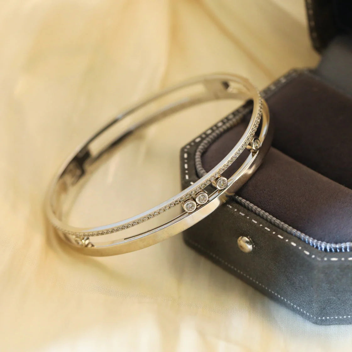 [⭐Clover Jewelry]Move Romane Diamond Bangle Bracelet
