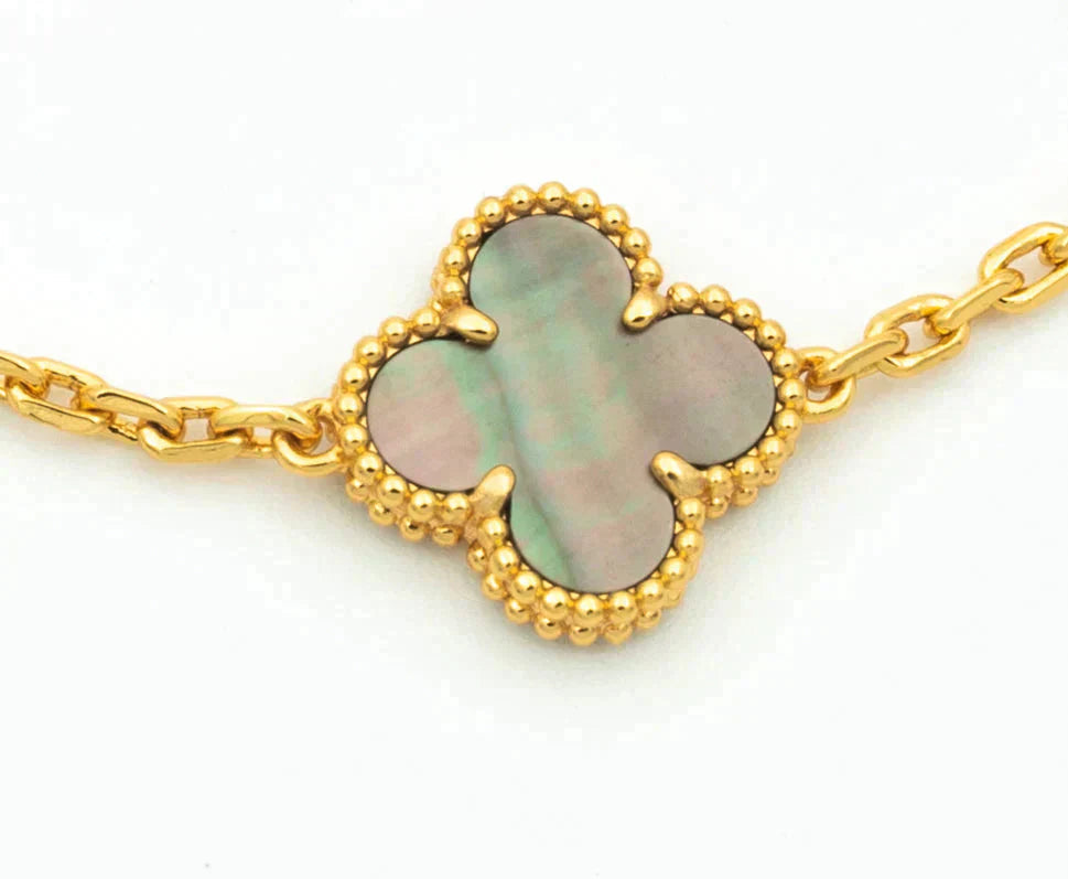 [⭐Clover Jewelry] CLOVER 5 MOTIF GRAY MOP BRACELET COLLECTION