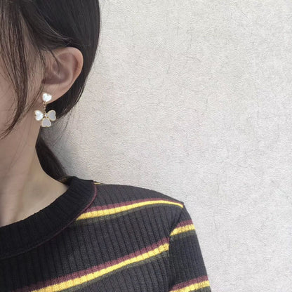 [⭐Clover Jewelry]CLOVER SWEET WHITE MOP EARRINGS