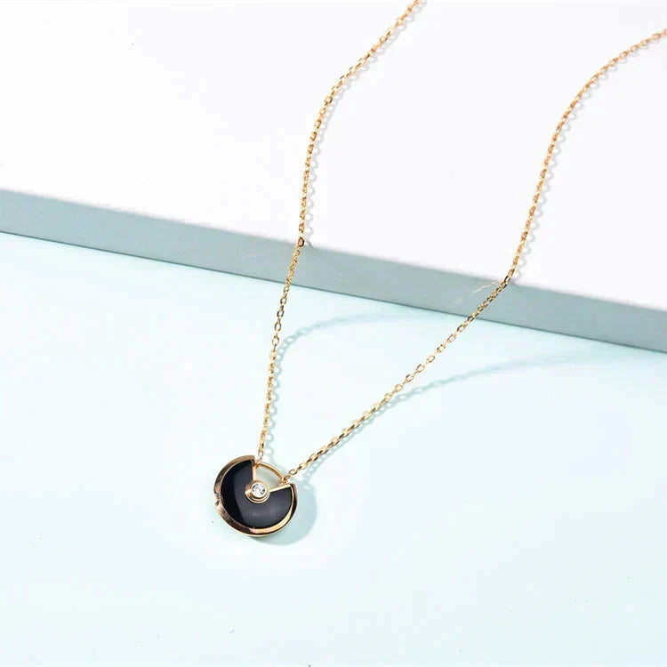 [⭐Clover Jewelry]AMULETTE GOLD CARNELIAN ONYX NECKLACE