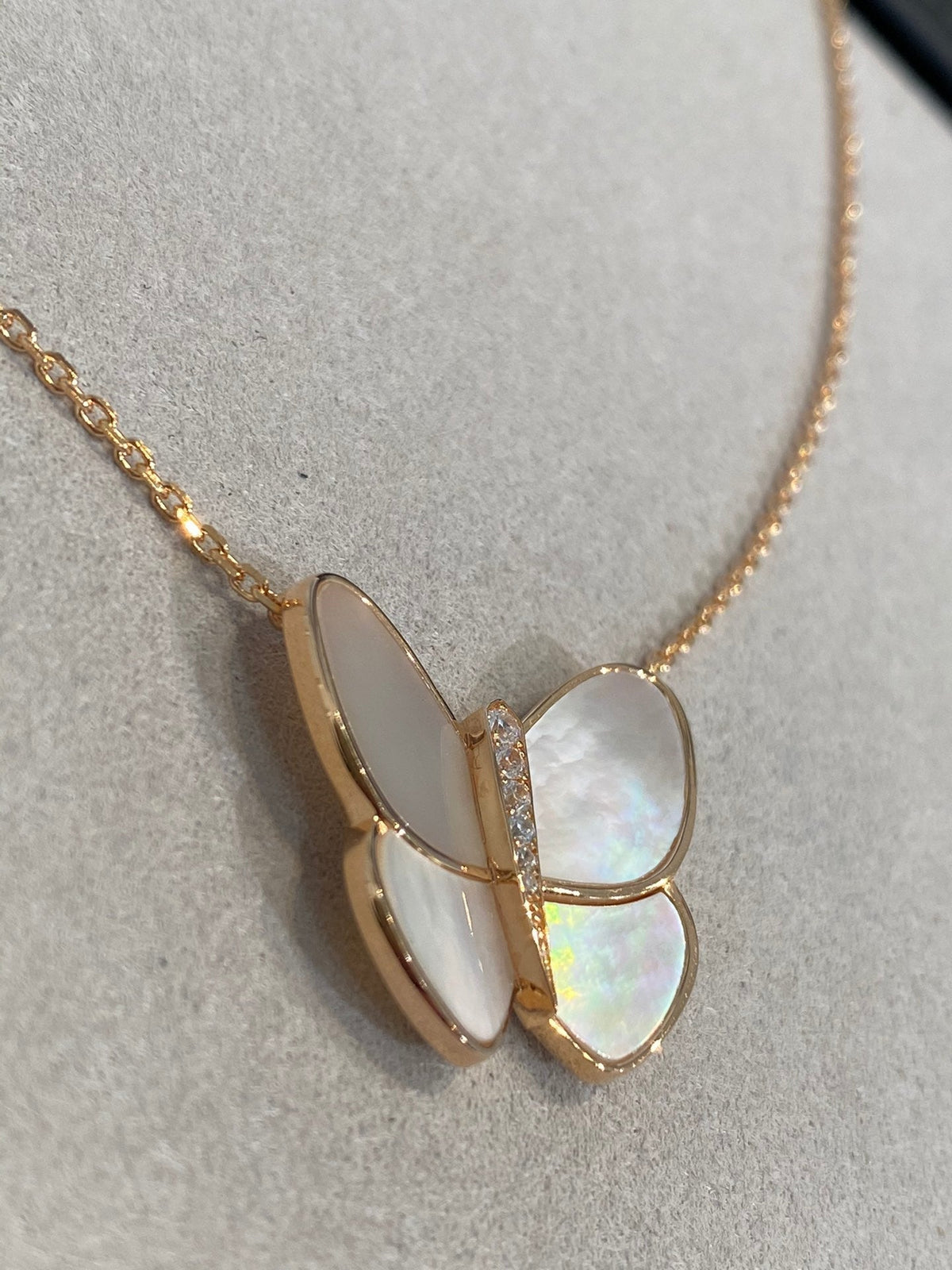 [⭐Clover Jewelry]BUTTERFLY GOLD MOP DIAMOND NECKLACE