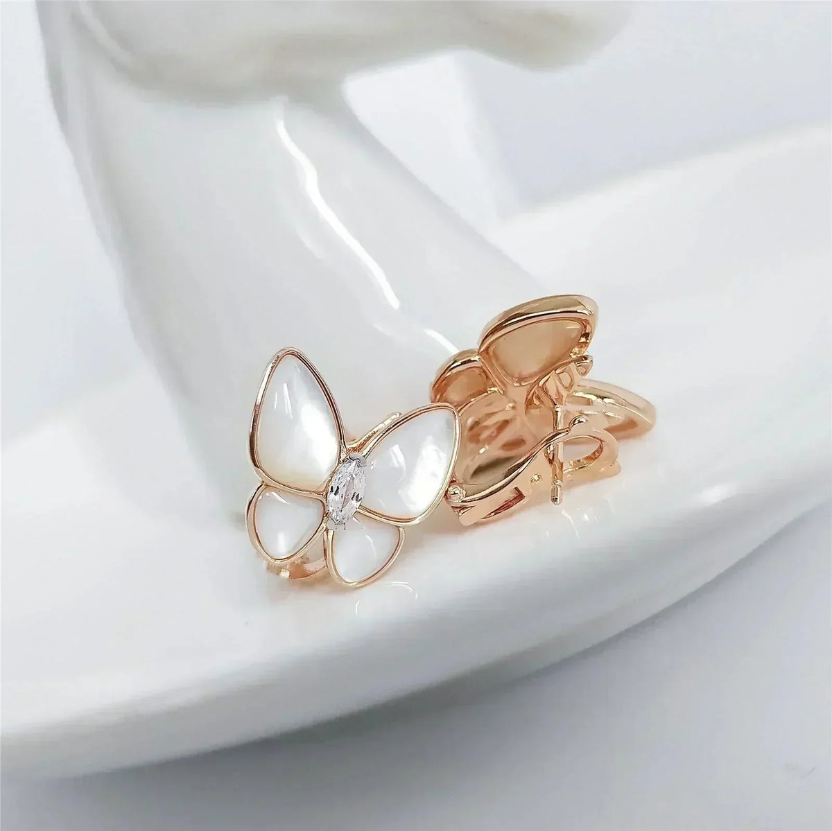 [⭐Clover Jewelry]BUTTERFLY MOP DIAMOND EARRINGS