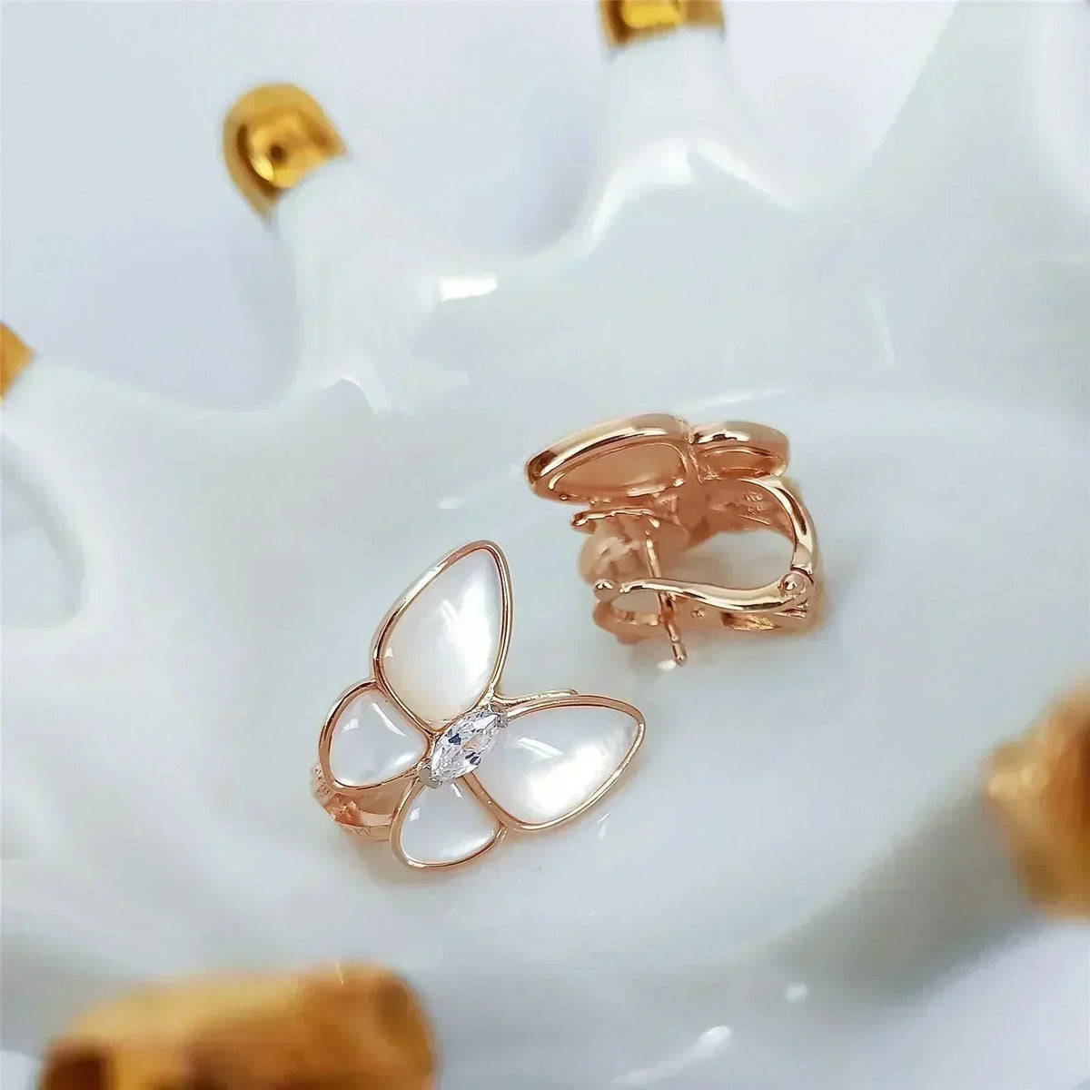 [⭐Clover Jewelry]BUTTERFLY MOP DIAMOND EARRINGS