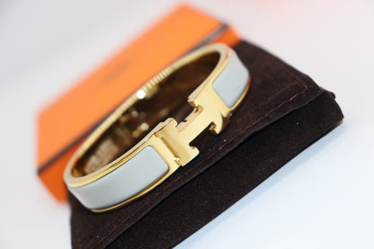 [⭐Clover Jewelry]H LIGHT BLUE BRACELET