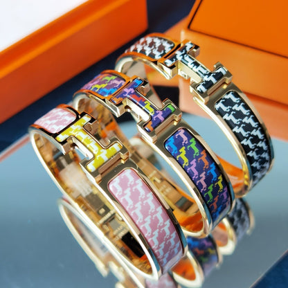 [⭐Clover Jewelry]H HORSE BRACELET 12MM