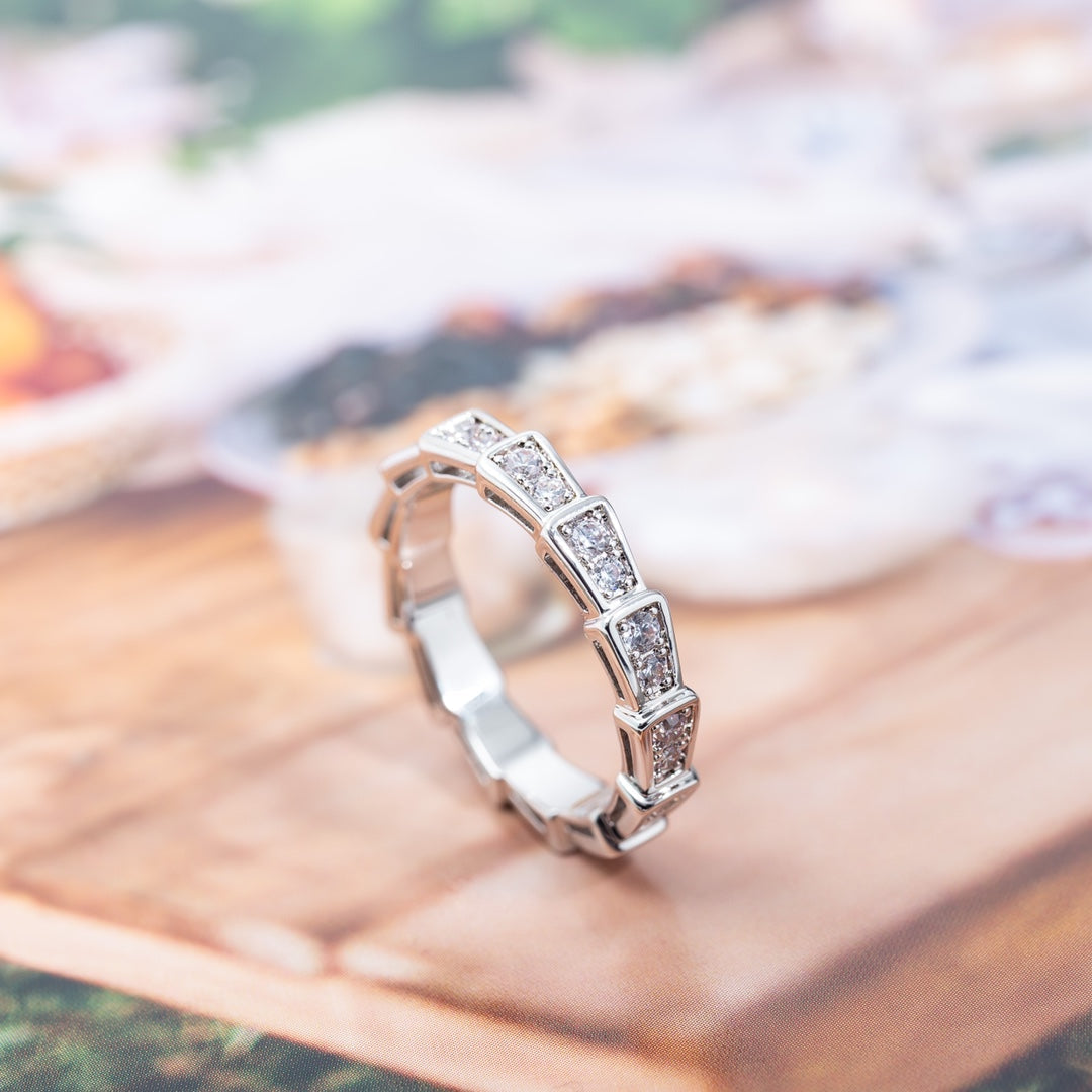 [⭐Clover Jewelry]SERPENTI RING SILVER DIAMOND PAVED 3MM