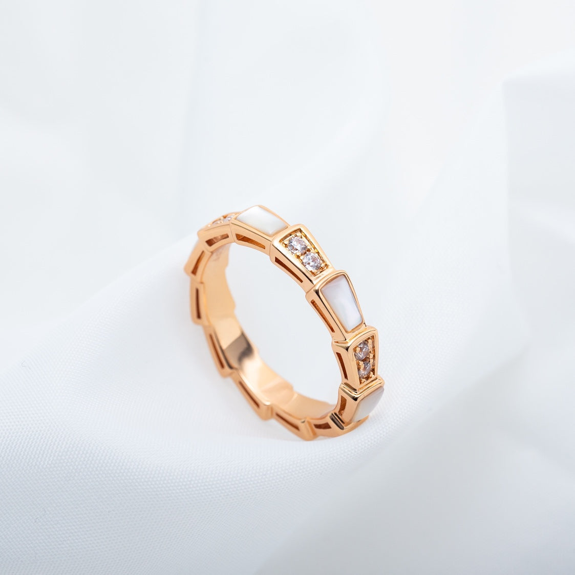 [⭐Clover Jewelry]SERPENTI RING PINK GOLD DIAMOND MOP 3MM