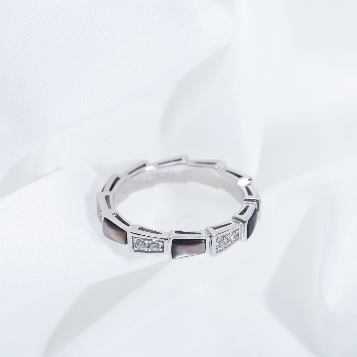 [⭐Clover Jewelry]SERPENTI RING SILVER  DIAMOND BLACK MOP 3MM