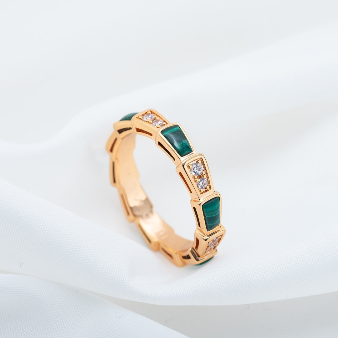 [⭐Clover Jewelry]SERPENTI RING PINK GOLD MALACHITE DIAMOND 3MM