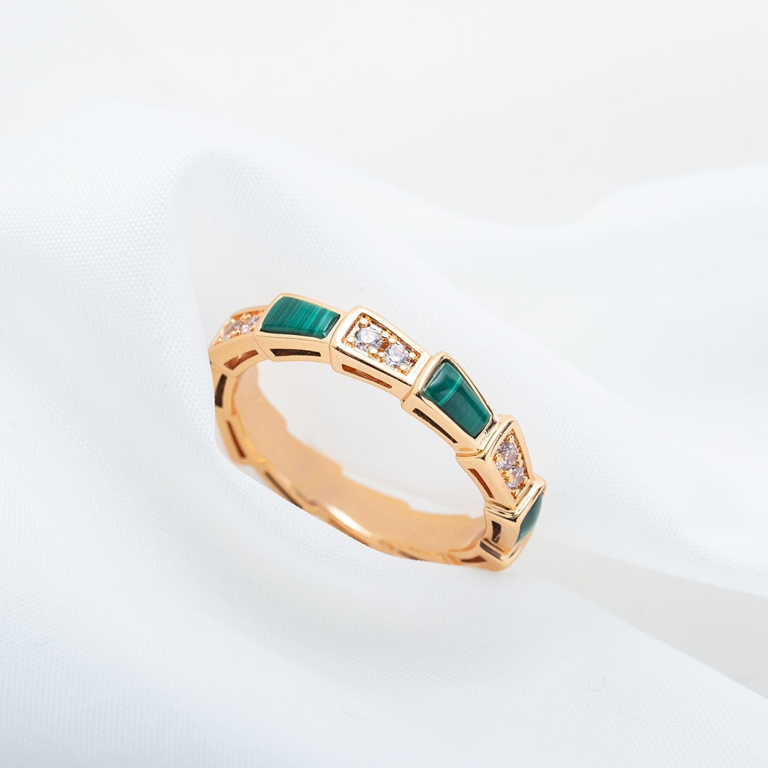 [⭐Clover Jewelry]SERPENTI RING PINK GOLD MALACHITE DIAMOND 3MM