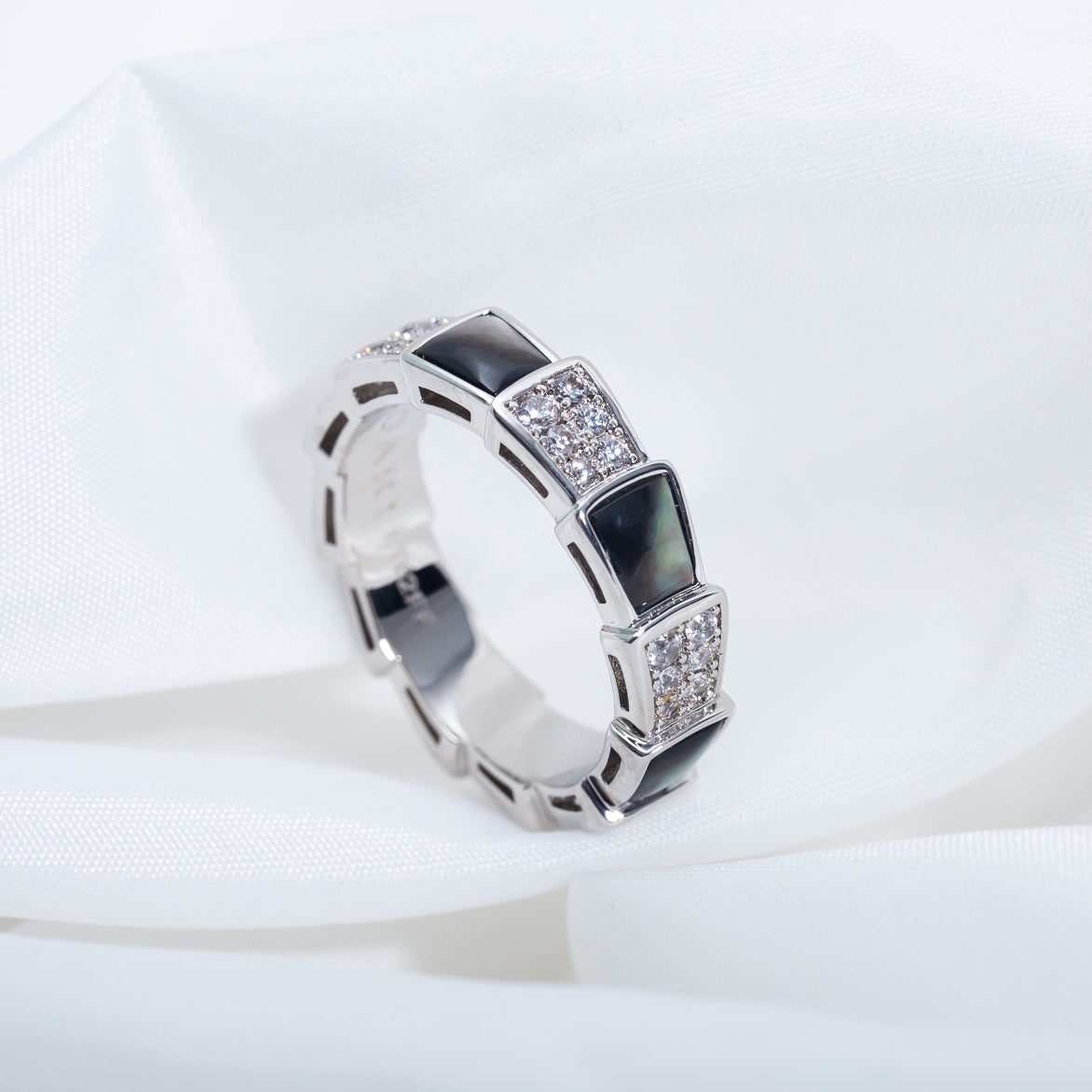 [⭐Clover Jewelry]SERPENTI RING SILVER DIAMOND BLACK MOP 4MM