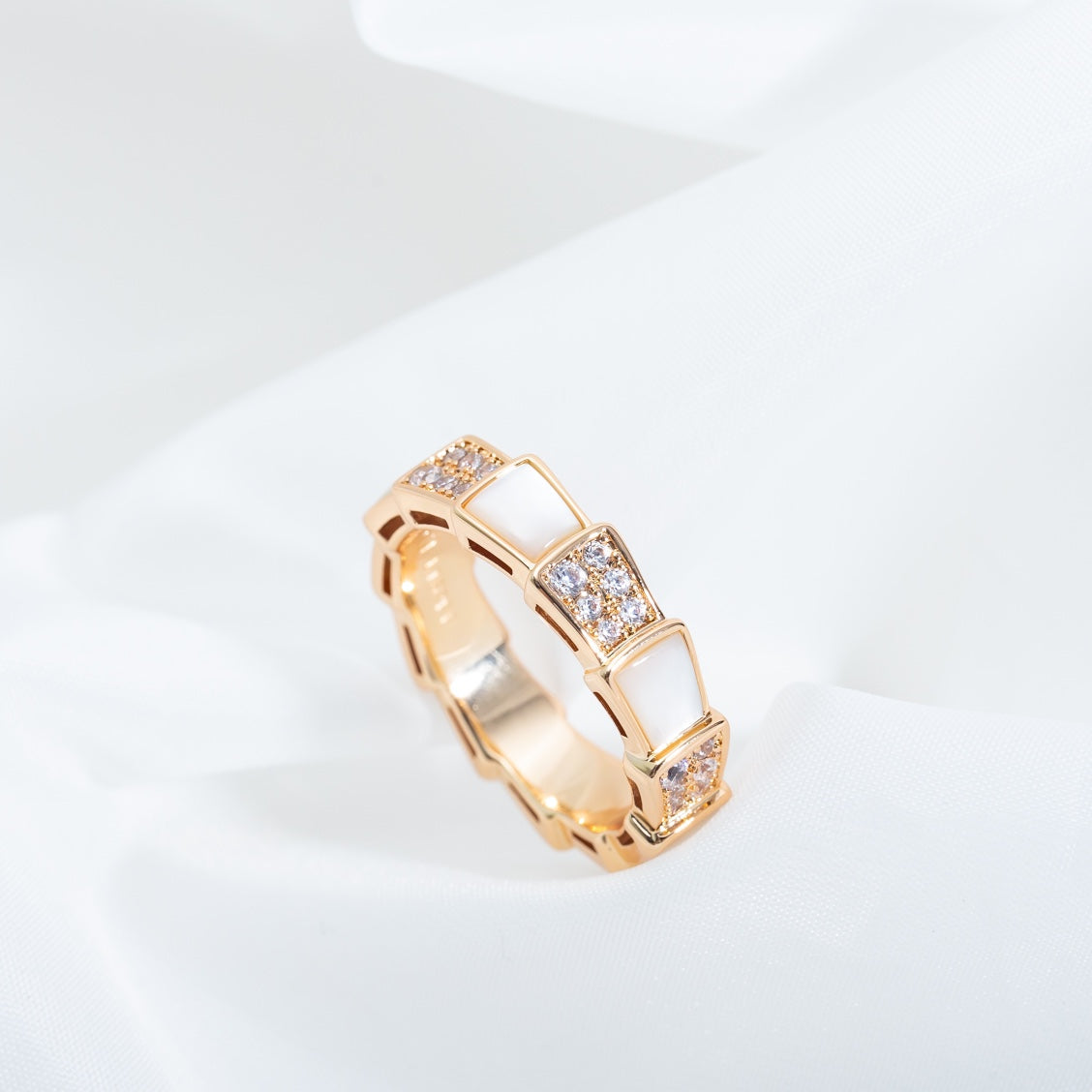 [⭐Clover Jewelry]SERPENTI RING PINK GOLD MOP DIAMOND PAVED 4MM