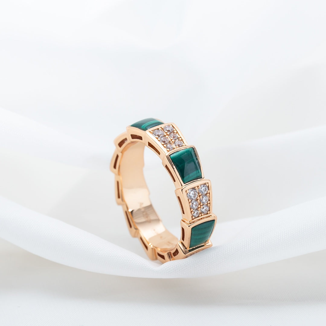 [⭐Clover Jewelry]SERPENTI RING PINK GOLD MALACHITE DIAMOND PAVED 4MM