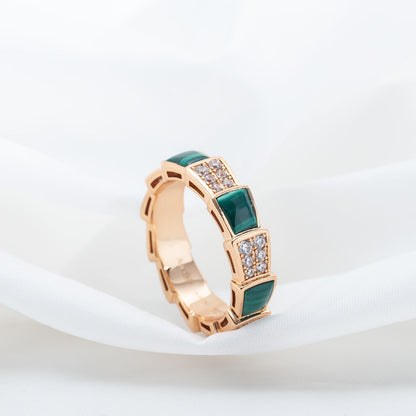 [⭐Clover Jewelry]SERPENTI RING PINK GOLD MALACHITE DIAMOND PAVED 4MM
