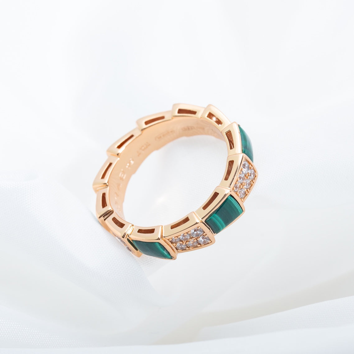 [⭐Clover Jewelry]SERPENTI RING PINK GOLD MALACHITE DIAMOND PAVED 4MM