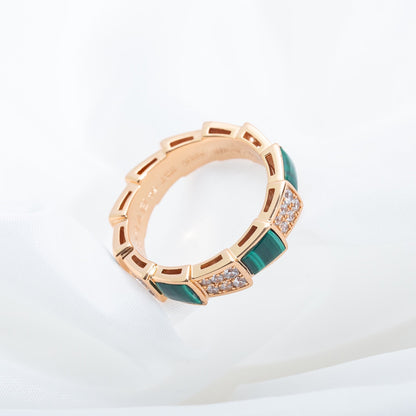 [⭐Clover Jewelry]SERPENTI RING PINK GOLD MALACHITE DIAMOND PAVED 4MM