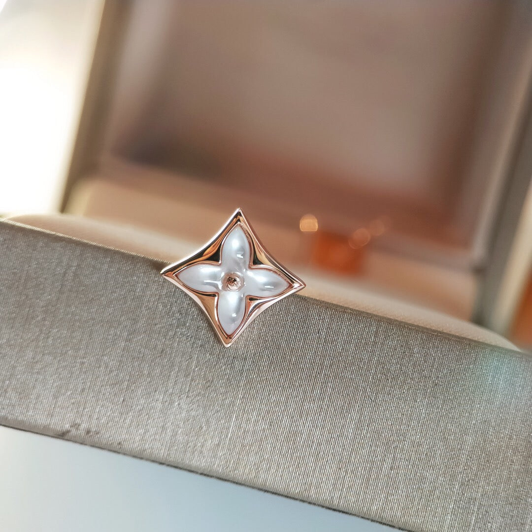 [⭐Clover Jewelry]STAR MOP PINK GOLD EARRINGS