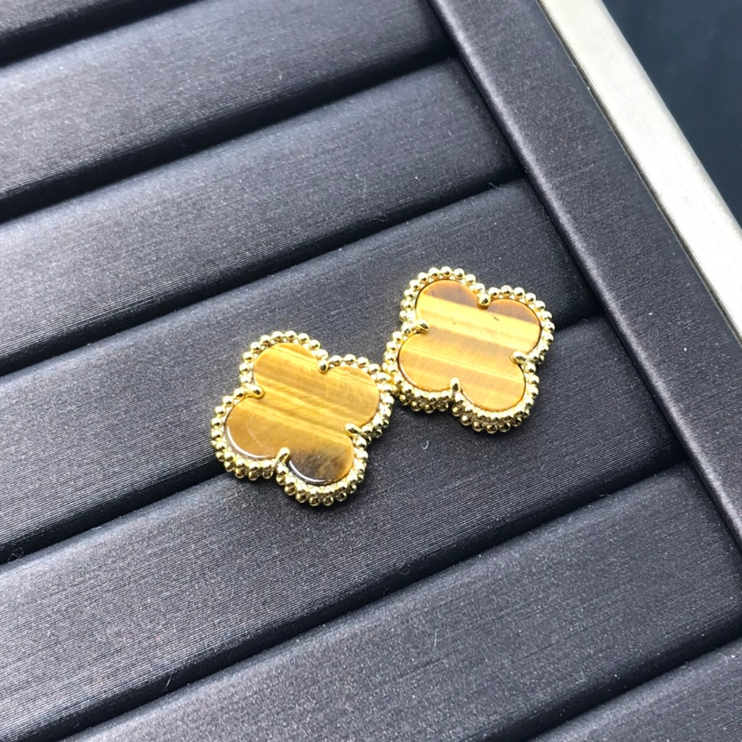 [⭐Clover Jewelry]CLOVER MEDIUM 1 MOTIFS TIGER EYE EARRINGS
