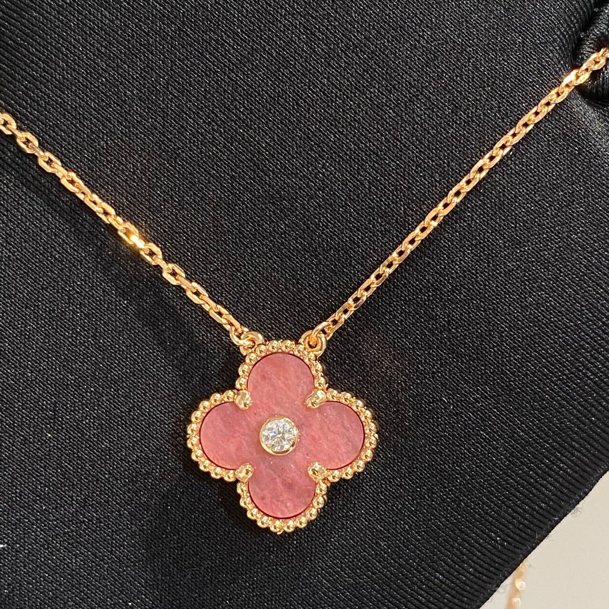 [⭐Clover Jewelry]CLOVER 15MM DIAMOND RHODONITE NECKLACE