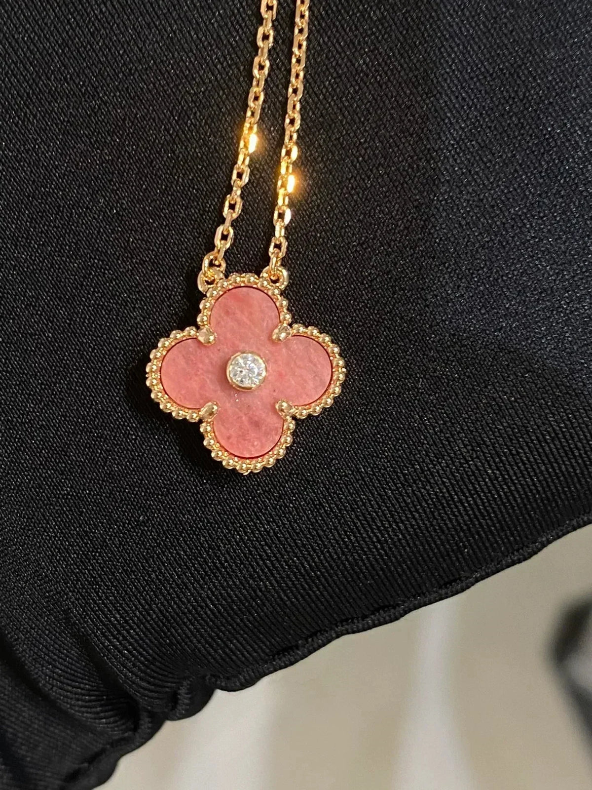 [⭐Clover Jewelry]CLOVER 15MM DIAMOND RHODONITE NECKLACE