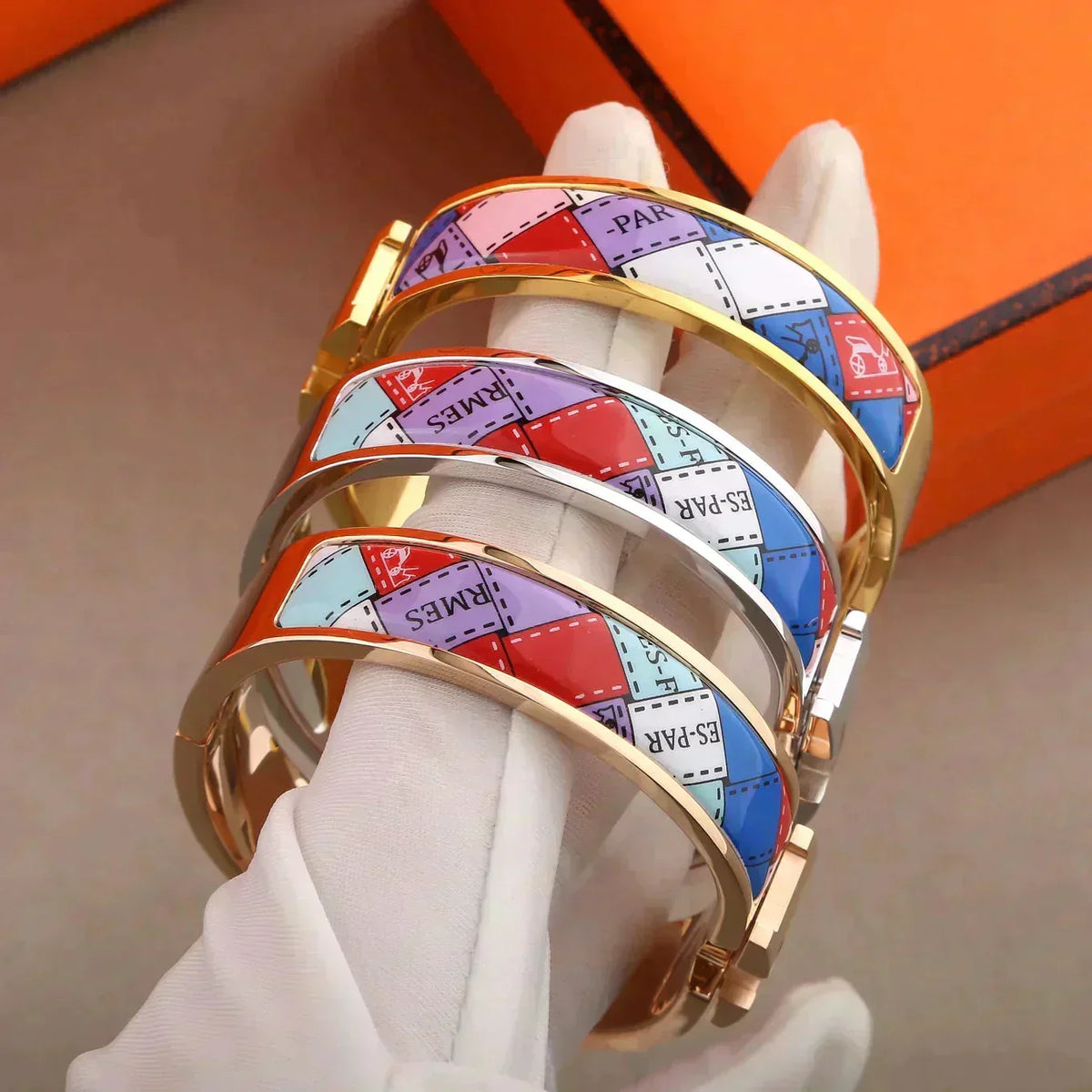 [⭐Clover Jewelry]H BRACELET DOTTED BORDER 12MM