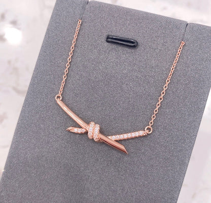 [Clover Jewelry]KNOT NECKLACE DIAMONDS