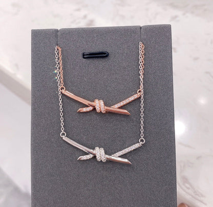 [Clover Jewelry]KNOT NECKLACE DIAMONDS
