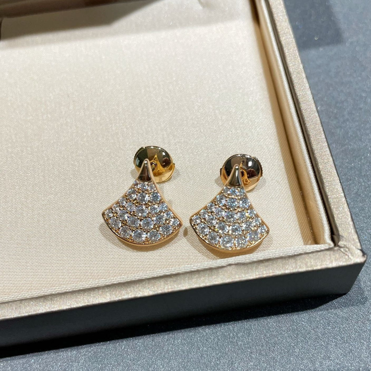 [⭐Clover Jewelry]DREAM STUD EARRINGS DIAMOND