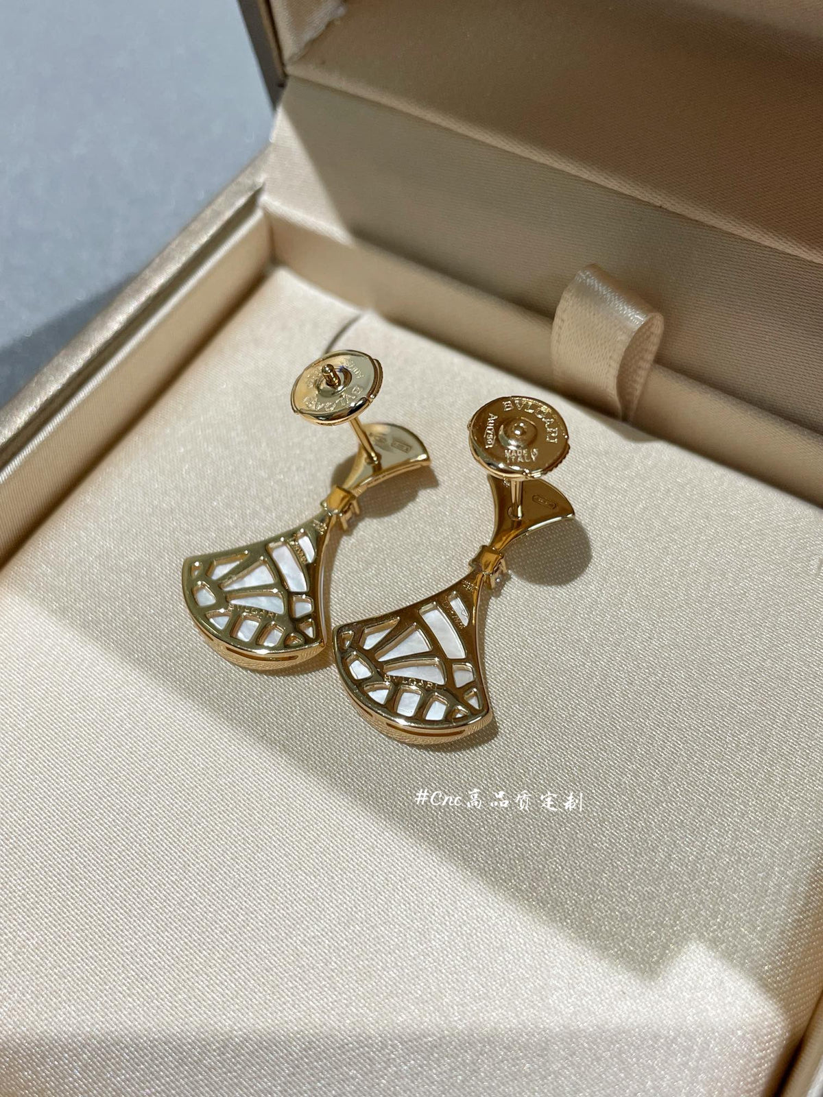 [⭐Clover Jewelry]DREAM MOP 1 DIAMOND EARRINGS