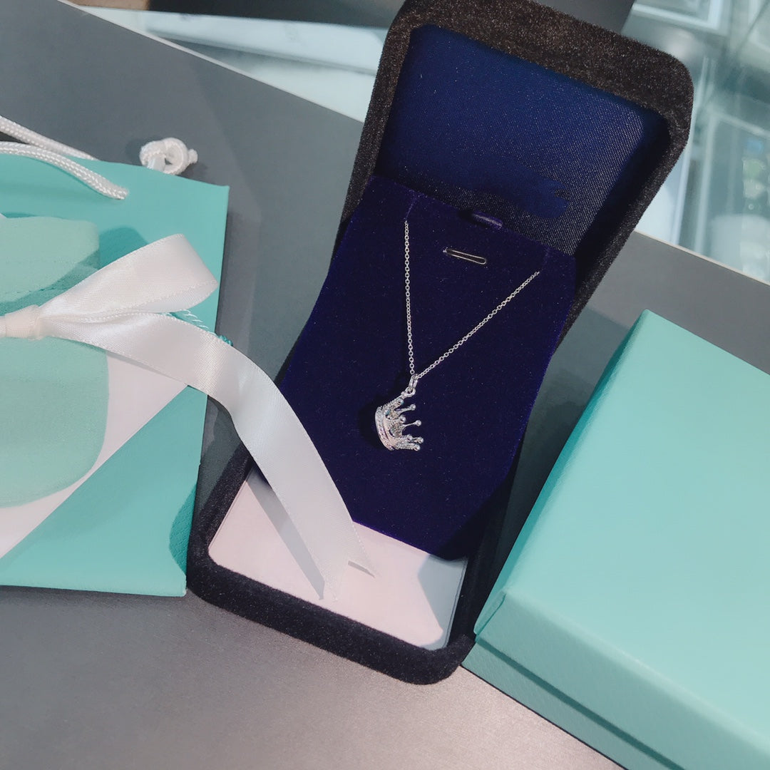[Clover Jewelry]CROWN PEDANT NECKLACE