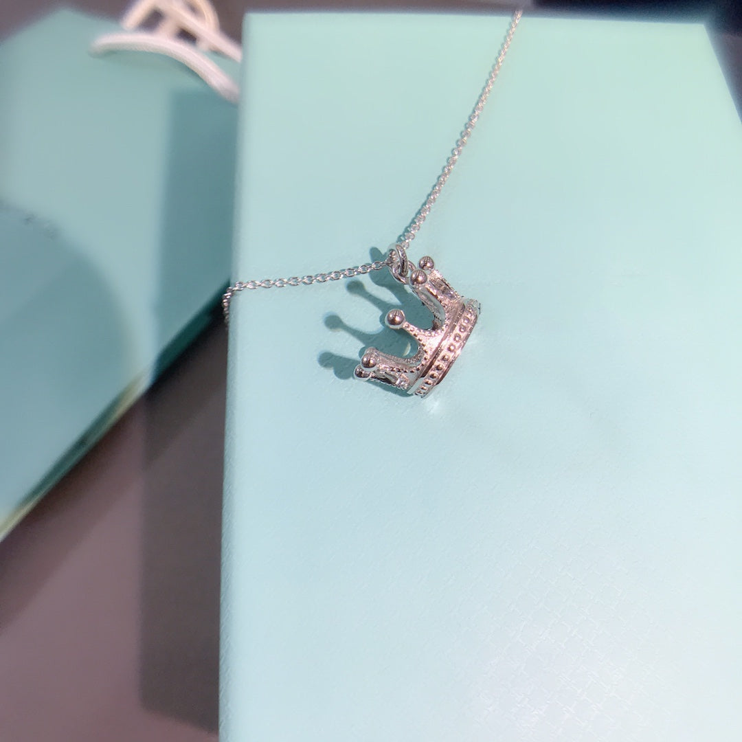 [Clover Jewelry]CROWN PEDANT NECKLACE