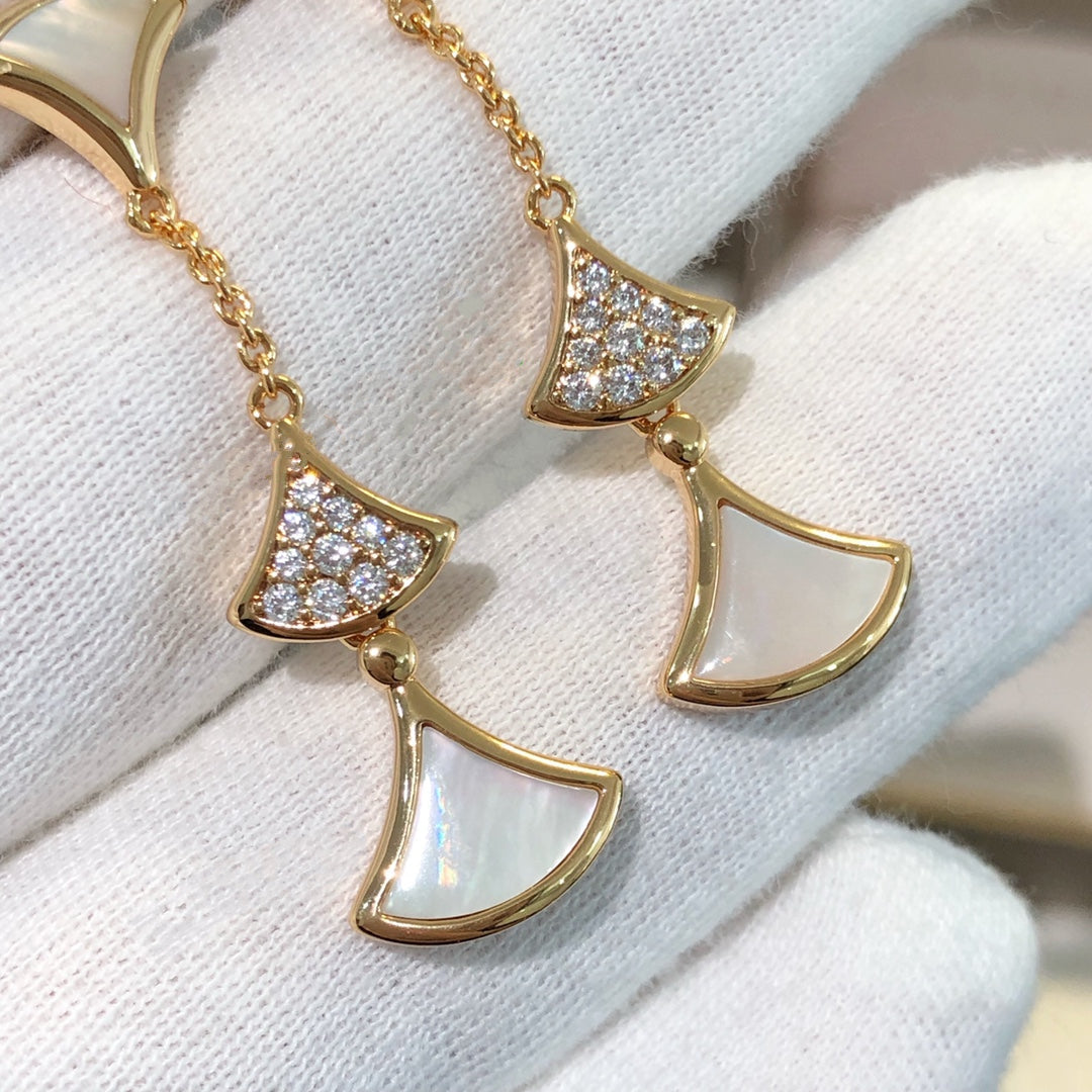 [⭐Clover Jewelry]DREAM EARRINGS 3 MOTIFS DIAMOND MOP PINK GOLD