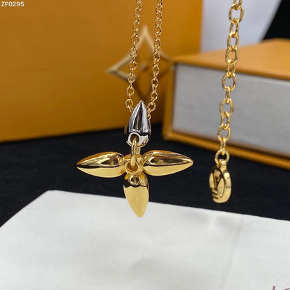 [⭐Clover Jewelry]LOUISETTE PEDANT GOLD NECKLACE