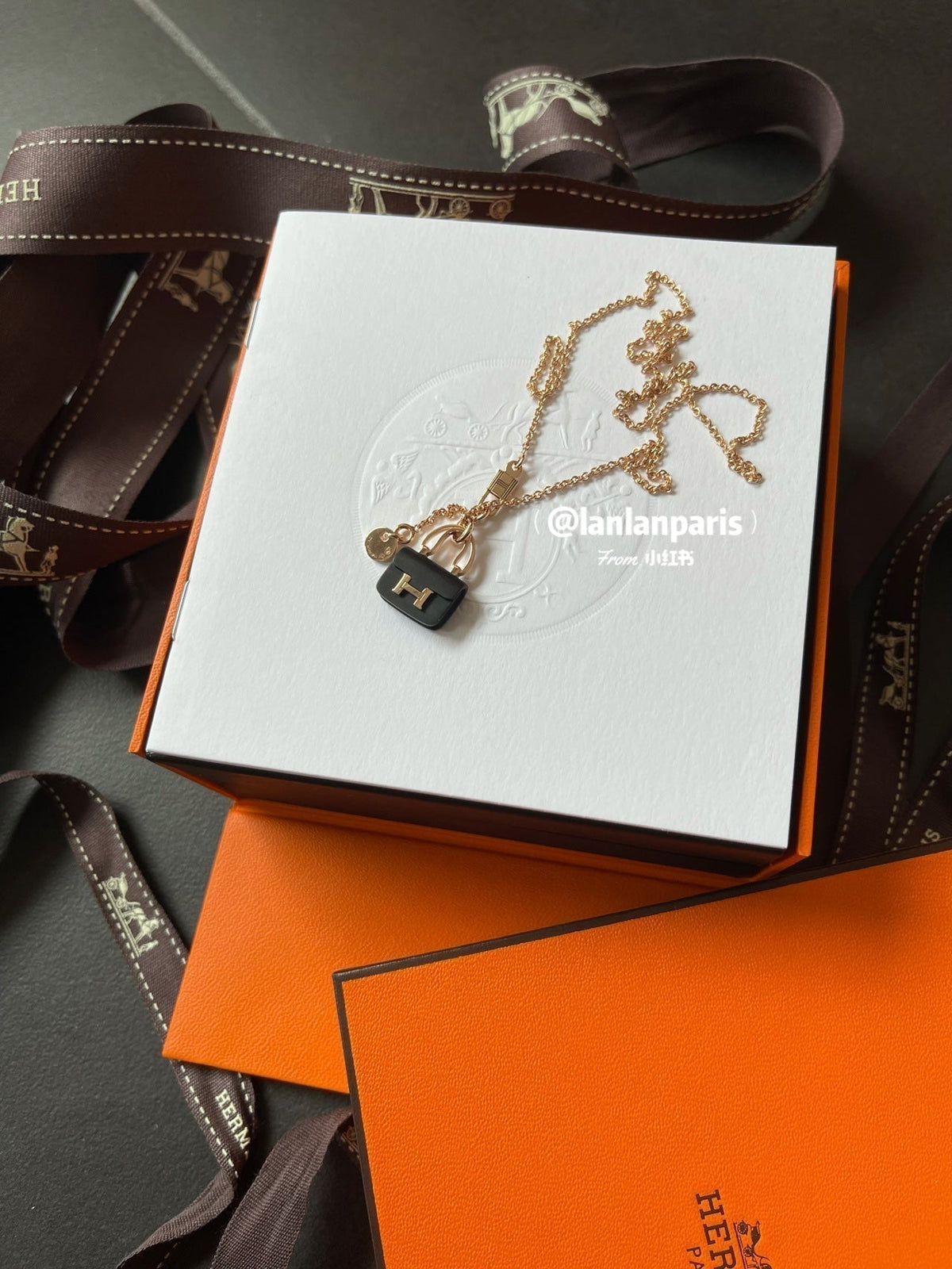 [⭐Clover Jewelry]CONSTANCE BLACK PEDANT PINK GOLD NECKLACE