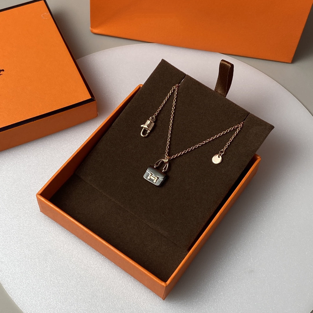 [⭐Clover Jewelry]CONSTANCE BLACK PEDANT PINK GOLD NECKLACE