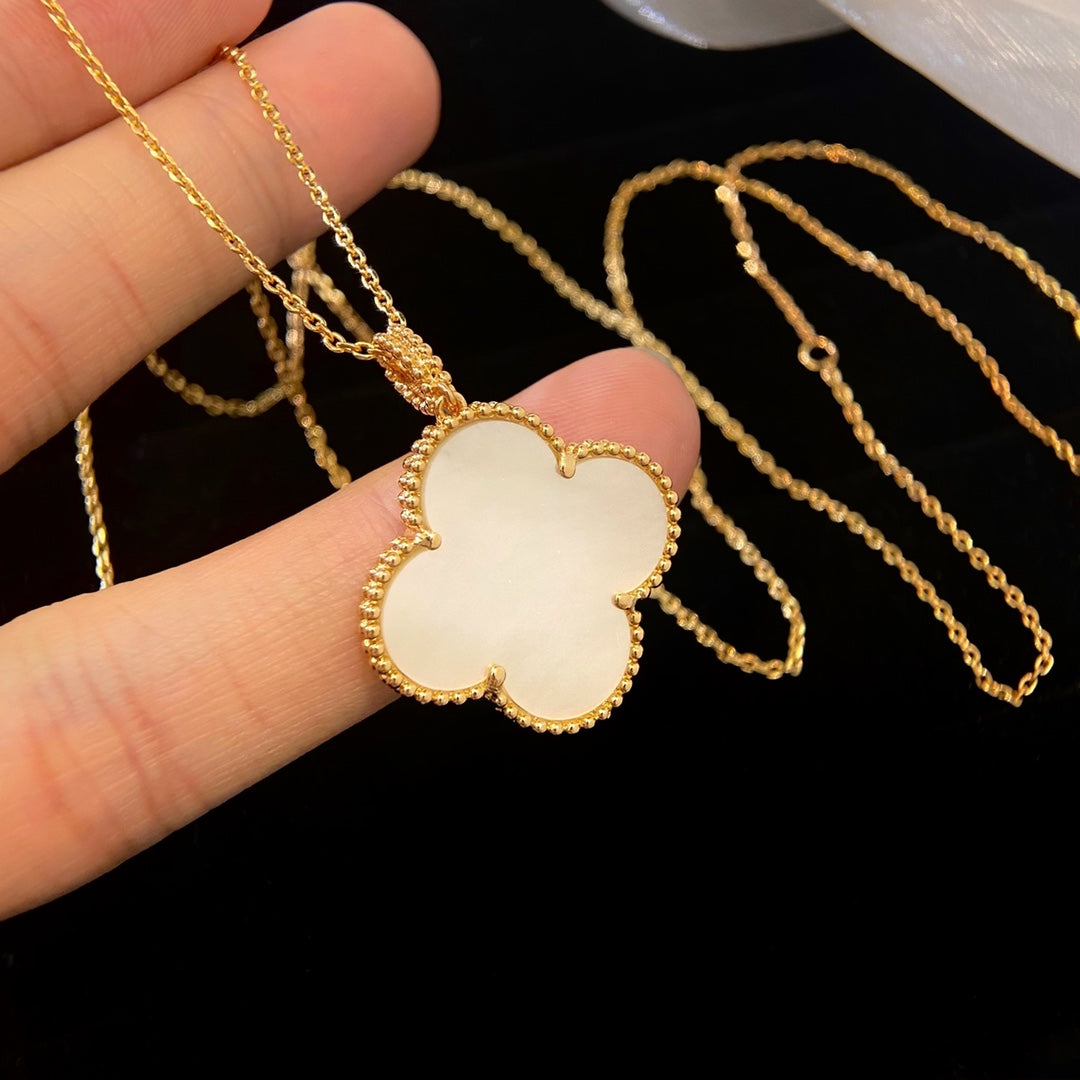 [⭐Clover Jewelry]CLOVER 25MM MOP LARGE PENDANT NECKLACE