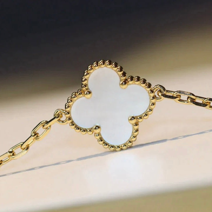 [⭐Clover Jewelry]CLOVER 20 MOTIFS WHITE MOP NECKLACE