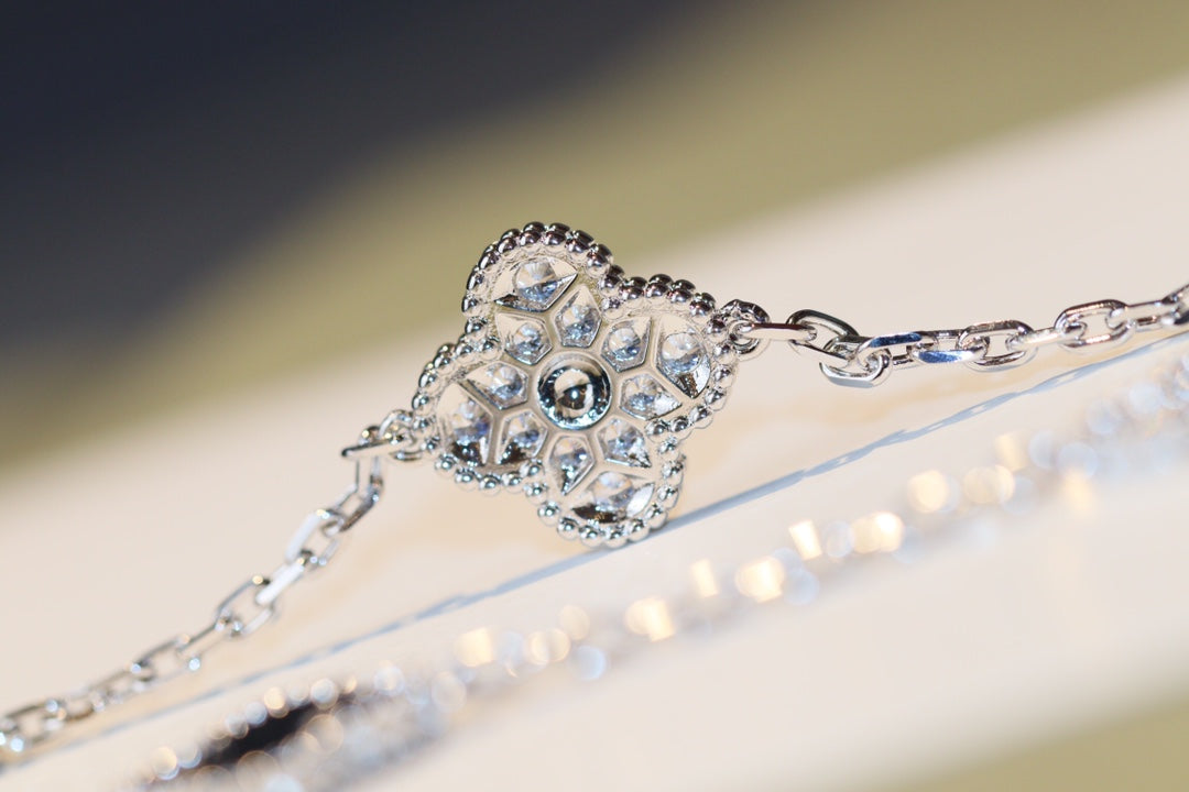 [⭐Clover Jewelry]CLOVER 20 MOTIFS ONYX DIAMOND SILVER