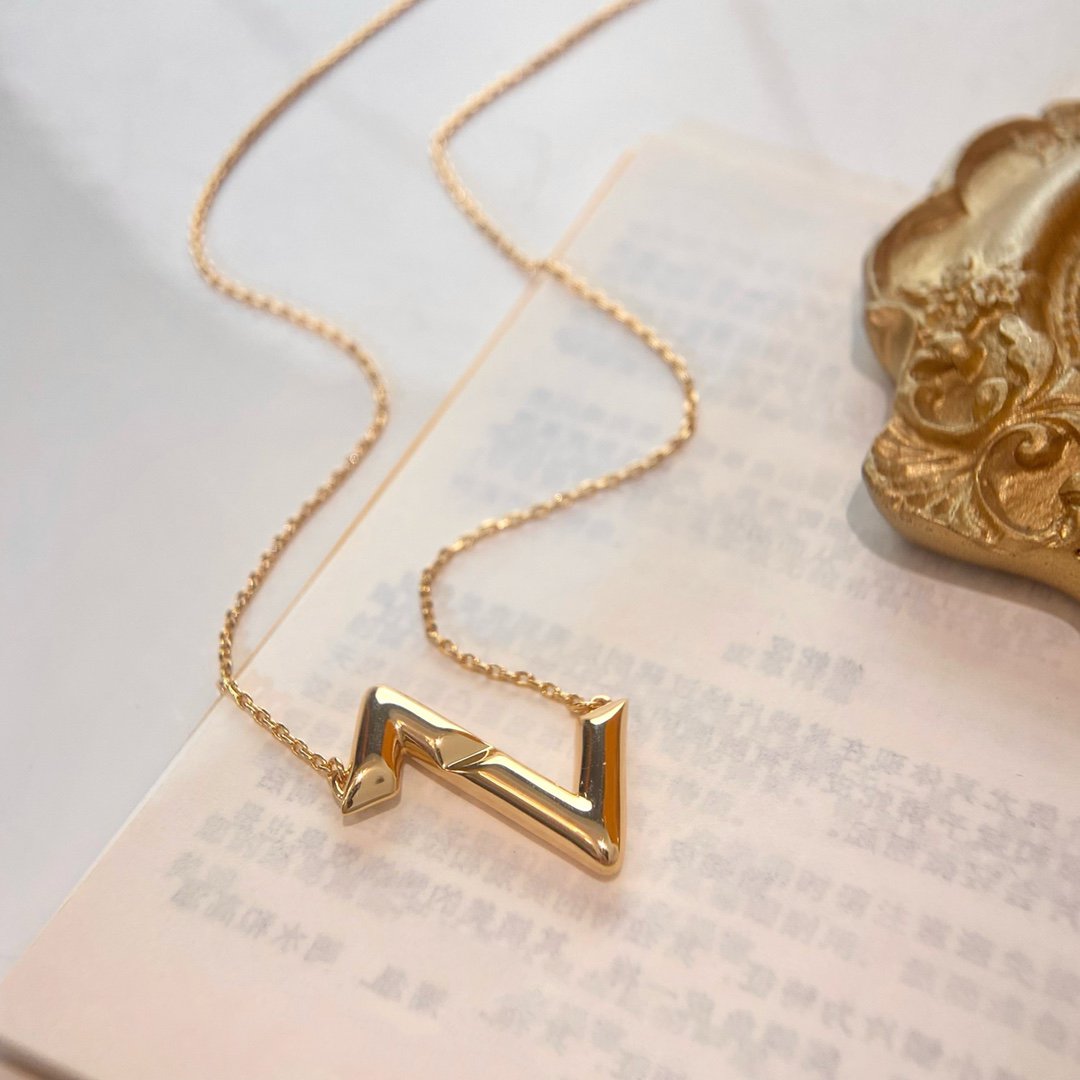 [⭐Clover Jewelry]VOLTE UPSIDE DOWN NECKLACE
