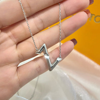 [⭐Clover Jewelry]VOLTE UPSIDE DOWN NECKLACE
