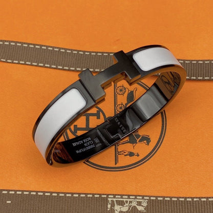 [⭐Clover Jewelry]H BRACELET 12MM BLACK WHITE CERAMIC