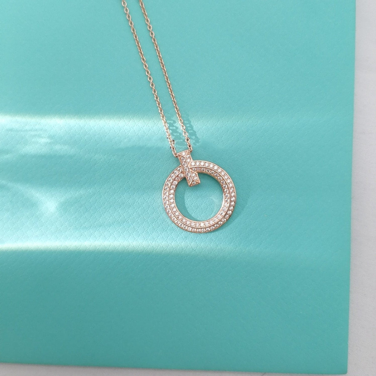 [Clover Jewelry]T WIRE PEDANT DIAMOND NECKLACE