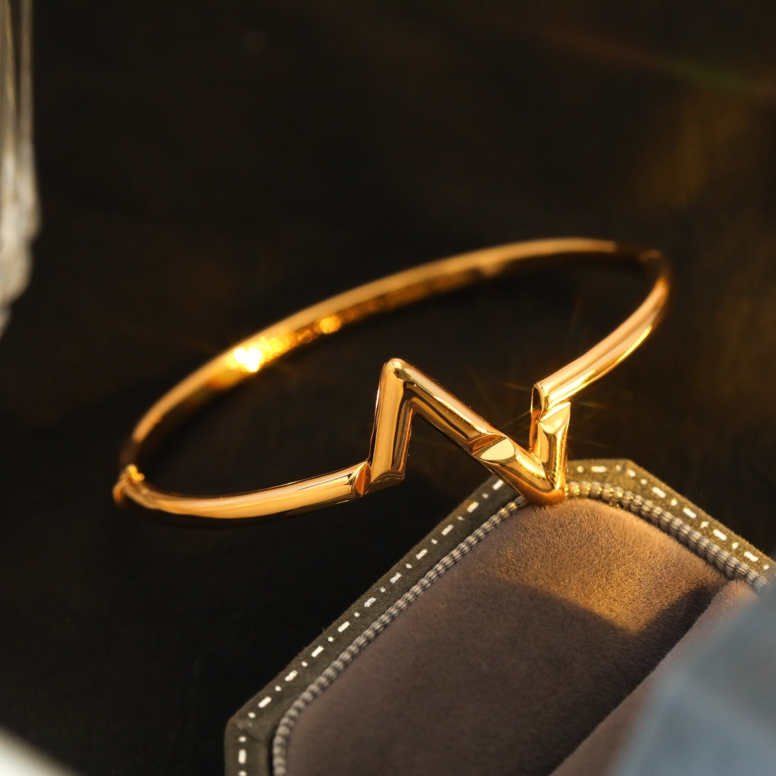 [⭐Clover Jewelry]VOLTE UPSITE DOWN BRACELET