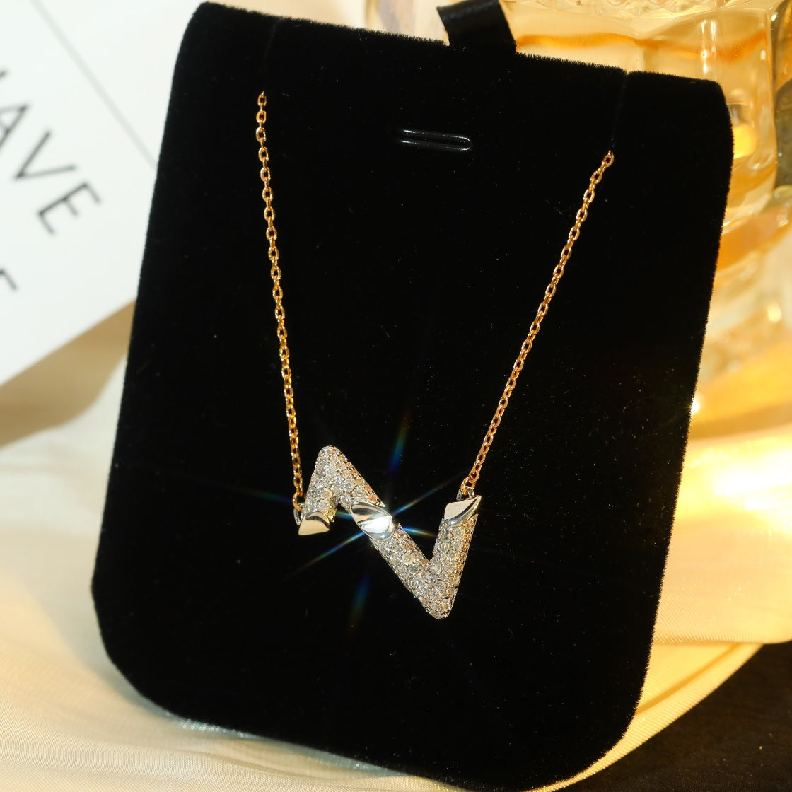 [⭐Clover Jewelry]VOLT SILVER DIAMOND PEDANT NECKLACE