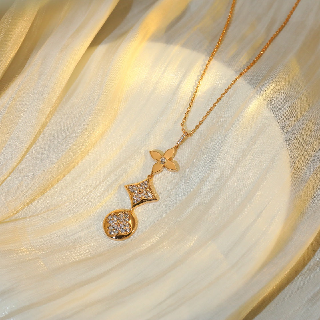 [⭐Clover Jewelry]STAR AND SUN DIAMOND PINK GOLD NECKLACE