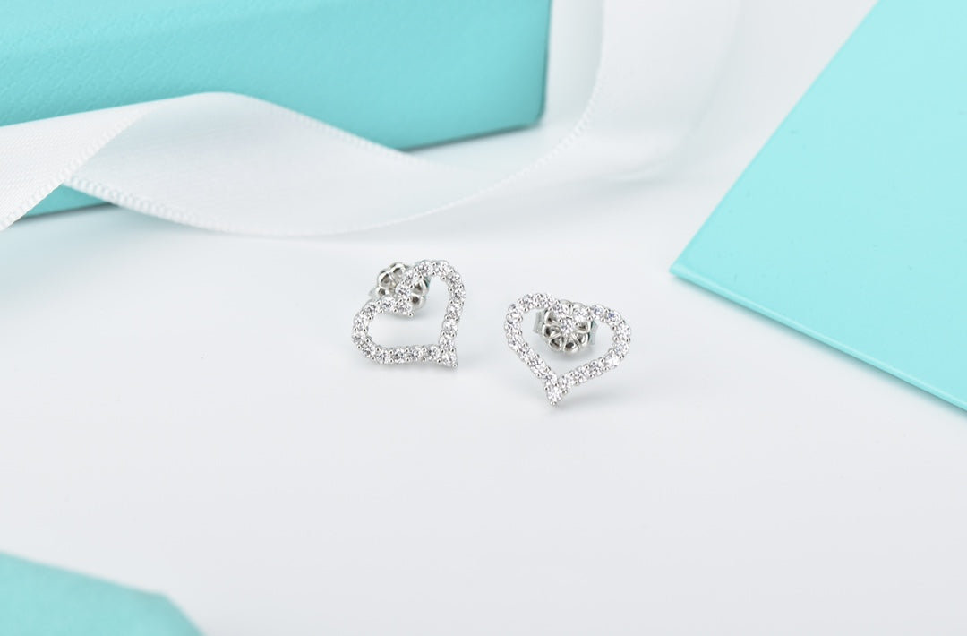 [Clover Jewelry]OPEN HEART STUD DIAMOND EARRINGS