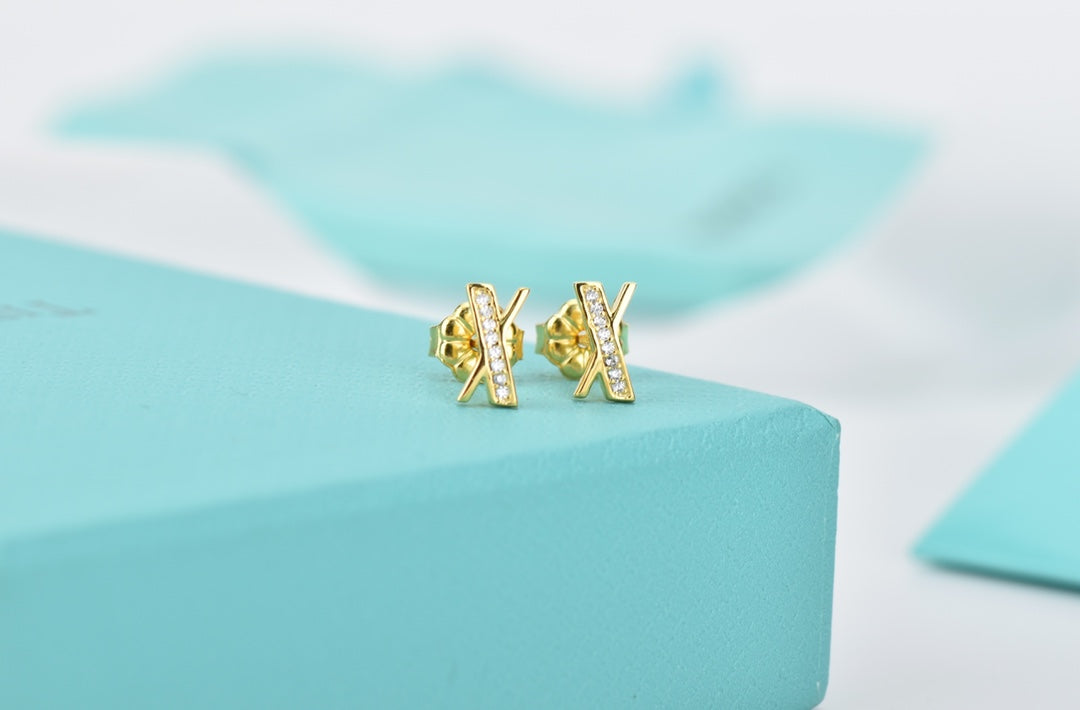 [Clover Jewelry]ATLAS DIAMOND STUD EARRINGS