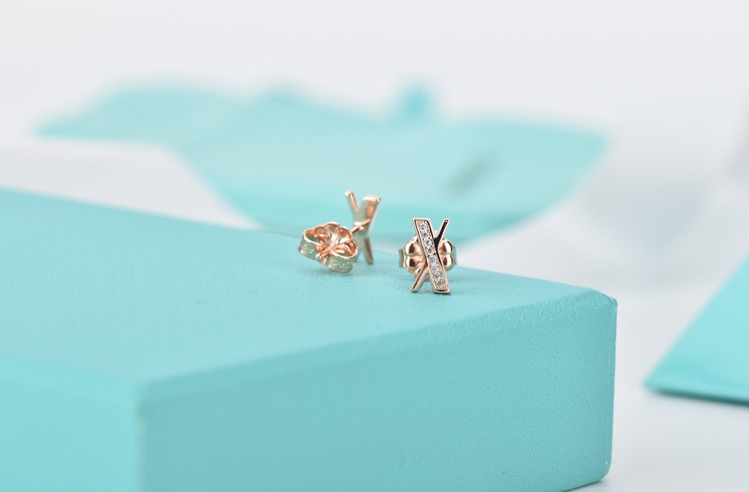 [Clover Jewelry]ATLAS DIAMOND STUD EARRINGS