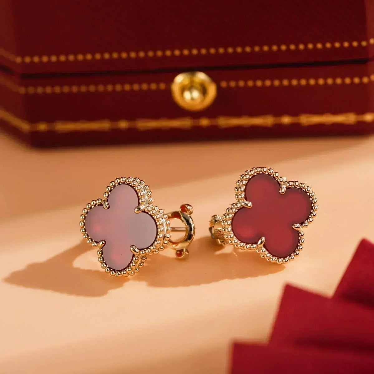 [⭐Clover Jewelry]CLOVER MEDIUM 1 MOTIFS CARNELIAN  EARRINGS