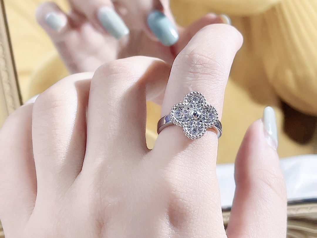 [⭐Clover Jewelry]CLOVER DIAMOND RING